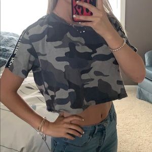 Camo croptop
